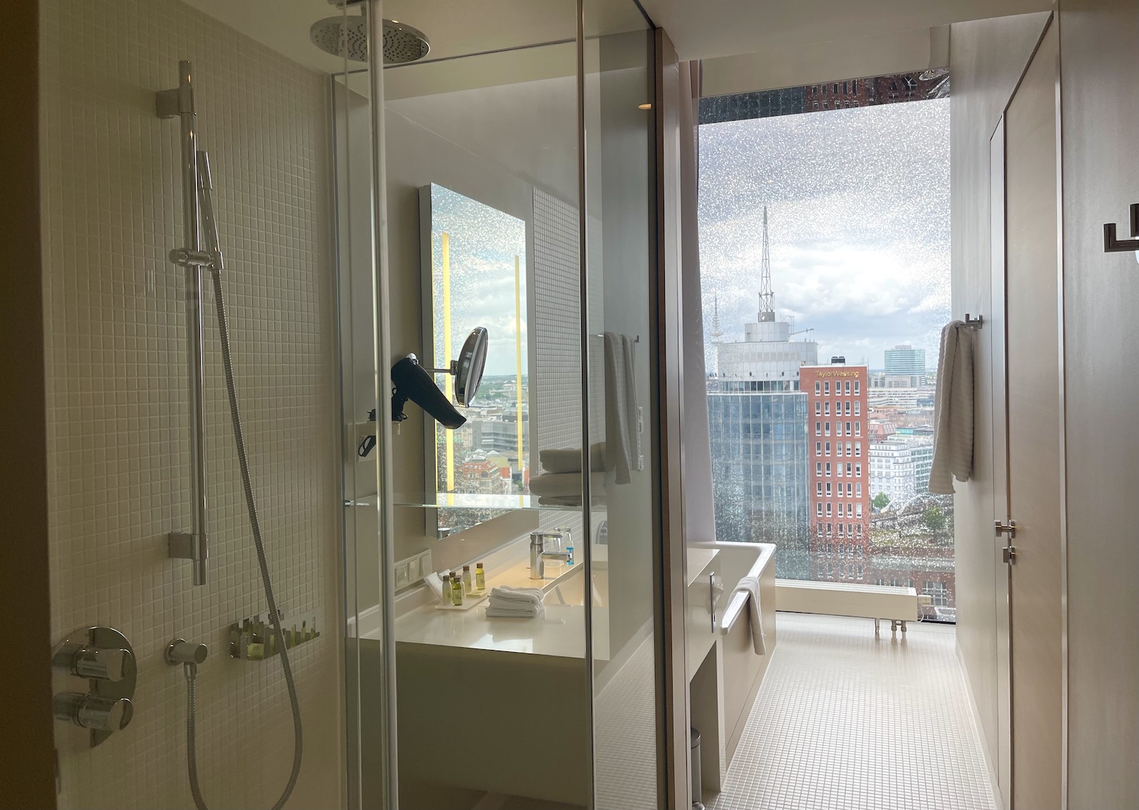 Hamburg - The Westin Hamburg - GenussReise.blog