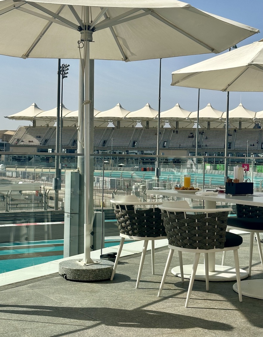 Abu Dhabi Roadtrip - GenussReise.blog