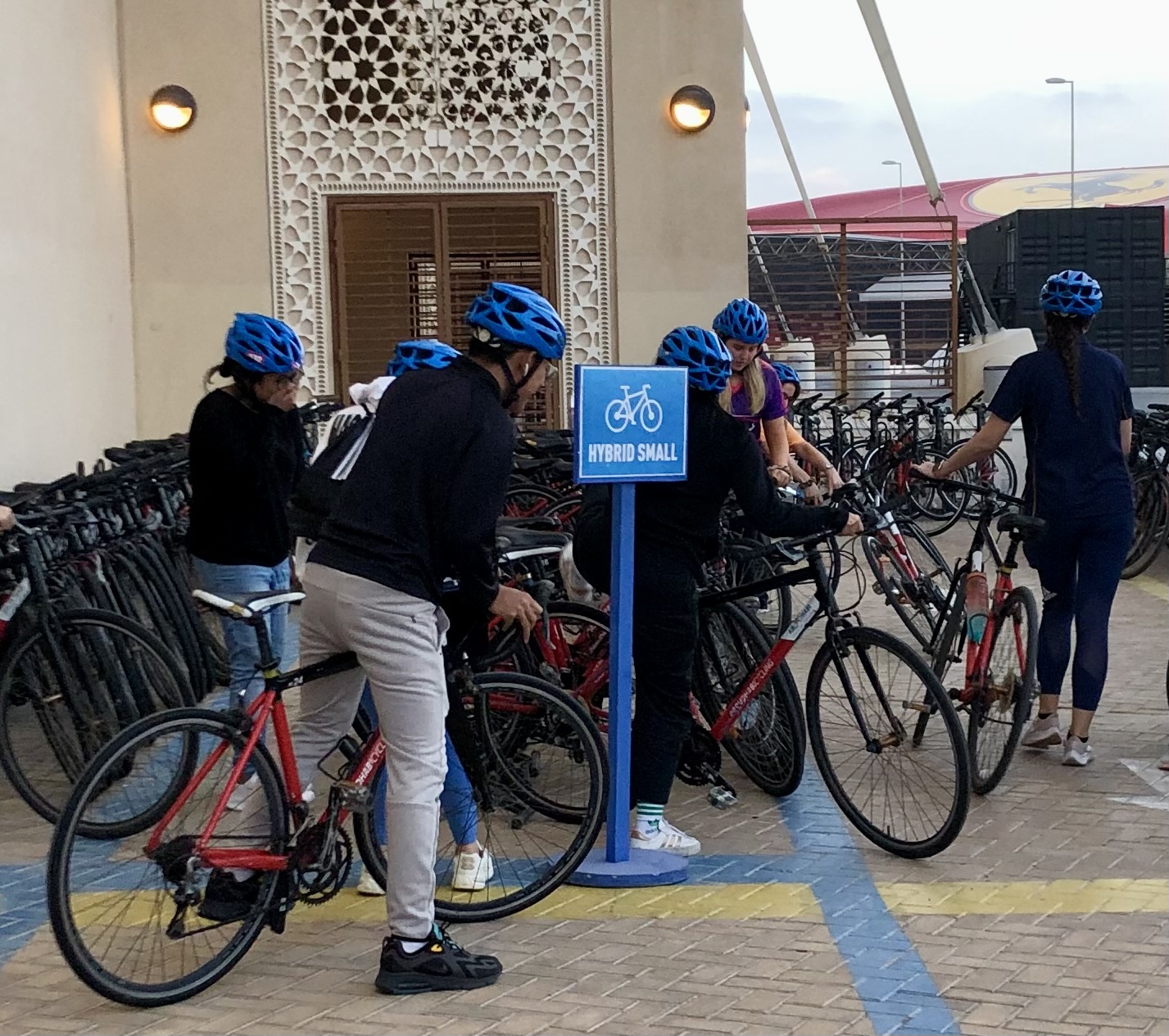 Abu Dhabi Roadtrip - GenussReise.blog