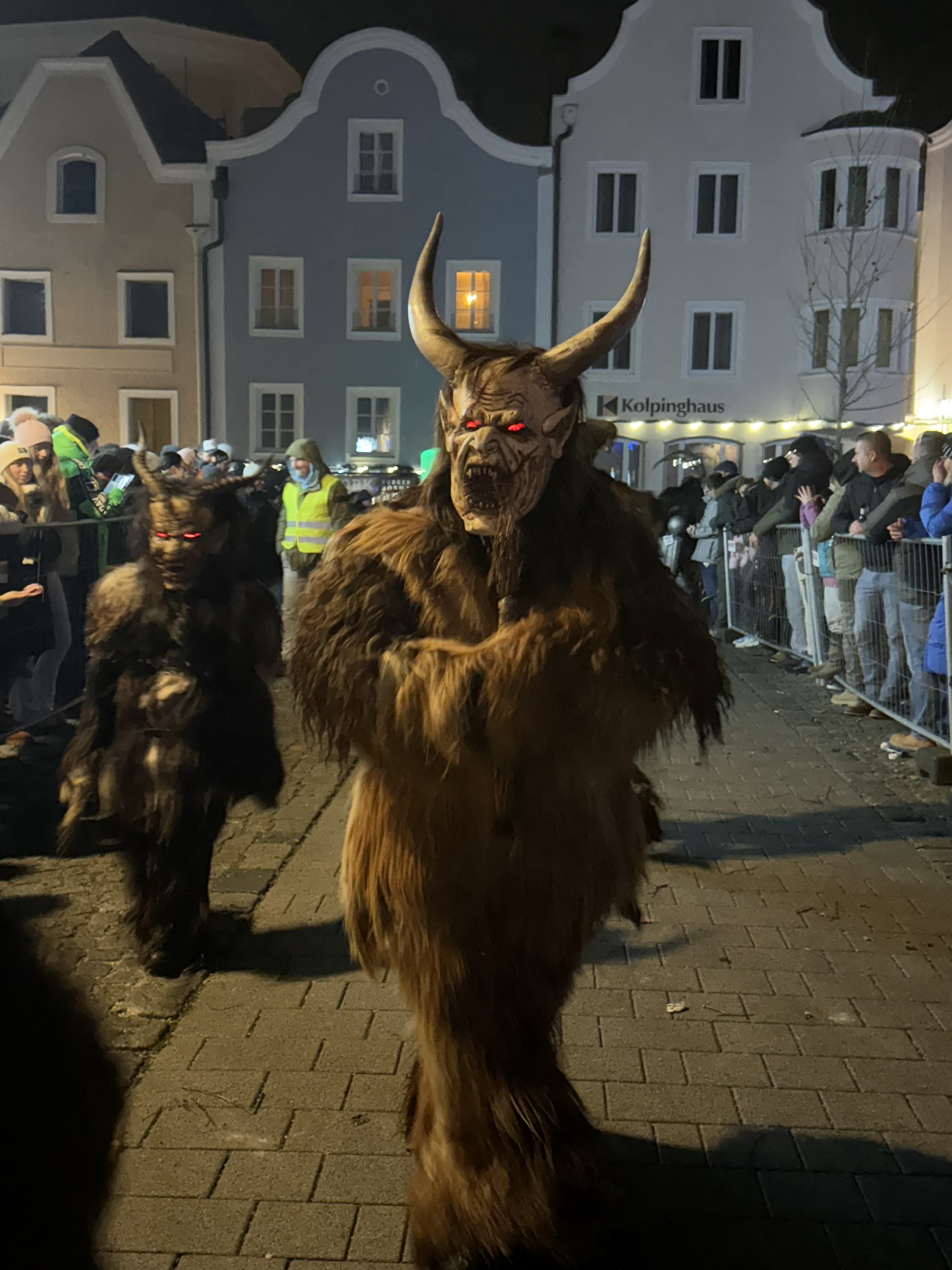 Schärdinger Krampuslauf - GenussReilse.blog