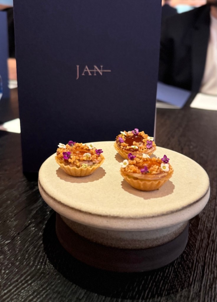 Restaurant JAN München - GenussReise.blog